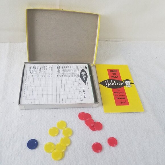 1972 Vintage Yahtzee Score Sheets Cards tokens rules booklet multiple pads - Picture 4 of 8
